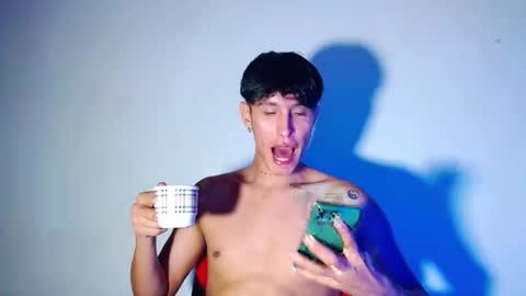 rowanboy23 online show from 11/26/25, 02:12