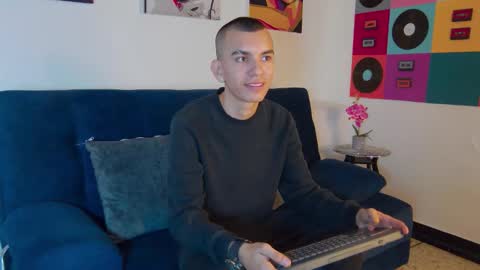 Rowan online show from 10/17/25, 02:41