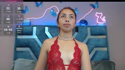 Snapshot of roxan_fox_ chatting on 04/02/26, 03:26 Roxane online show from 04/02/26, 03:26