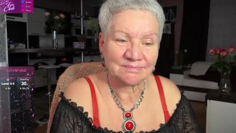 Snapshot of roxana_brooks chatting on 02/18/25, 10:14 Roxana online show from 02/18/25, 10:14