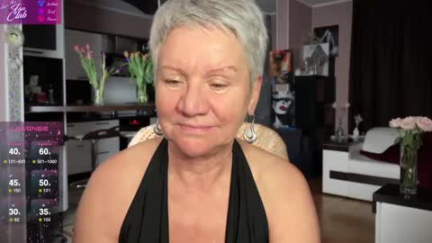 Snapshot of roxana_brooks chatting on 03/10/25, 06:45 Roxana online show from 03/10/25, 06:45