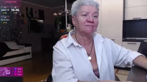 Roxana online show from 10/14/25, 07:14