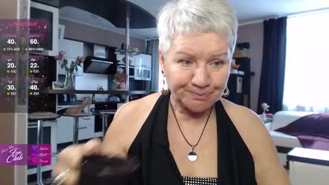 Snapshot of roxana_brooks chatting on 11/22/25, 09:52 Roxana online show from 11/22/25, 09:52