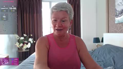 Snapshot of roxana_brooks chatting on 12/02/25, 12:49 Roxana online show from 12/02/25, 12:49