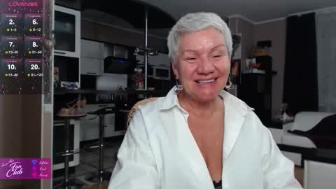 Snapshot of roxana_brooks chatting on 02/01/26, 07:23 Roxana online show from 02/01/26, 07:23