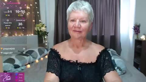 Snapshot of roxana_brooks chatting on 04/24/26, 11:51 Roxana online show from 04/24/26, 11:51