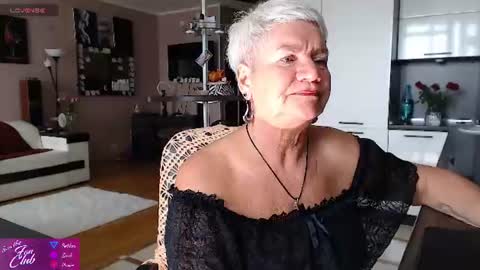 Snapshot of roxana_brooks chatting on 07/10/26, 08:18 Roxana online show from 07/10/26, 08:18