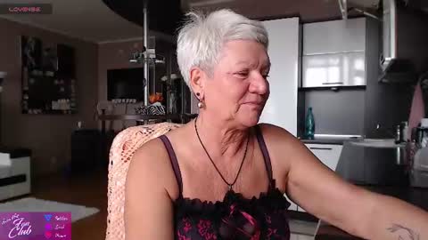 Snapshot of roxana_brooks chatting on 07/22/26, 09:12 Roxana online show from 07/22/26, 09:12
