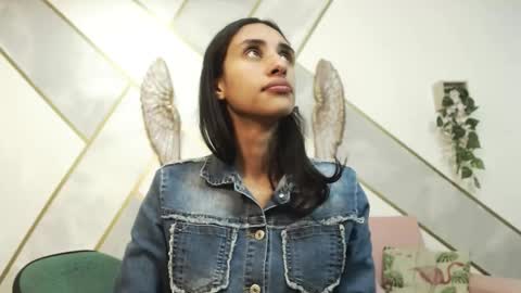   online show from 10/07/25, 08:39