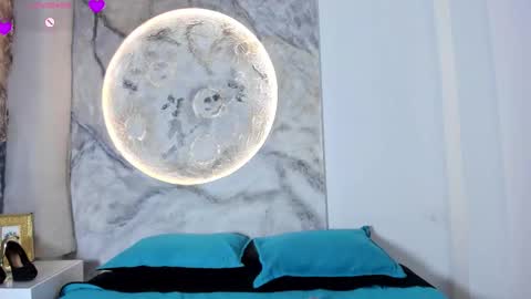 roxanaborns online show from 11/23/25, 12:38