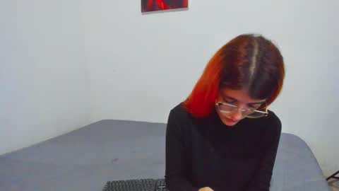 Snapshot of roxanajames__ chatting on 02/09/26, 02:21 roxy online show from 02/09/26, 02:21