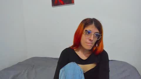 Snapshot of roxanajames__ chatting on 02/18/26, 03:41 roxy online show from 02/18/26, 03:41