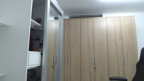 Snapshot of roxanalove7 chatting on 01/01/25, 05:22 Roxana online show from 01/01/25, 05:22