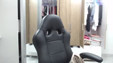 Snapshot of roxanalove7 chatting on 01/18/25, 03:42 Roxana online show from 01/18/25, 03:42