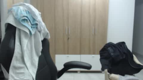 Snapshot of roxanalove7 chatting on 02/24/25, 04:16 Roxana online show from 02/24/25, 04:16