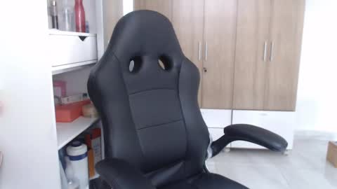 Snapshot of roxanalove7 chatting on 03/06/25, 06:37 Roxana online show from 03/06/25, 06:37