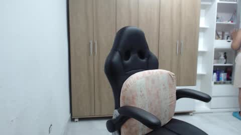 Roxana online show from 11/13/25, 05:39