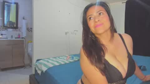 roxanasexy2025 online show from 03/10/25, 06:23
