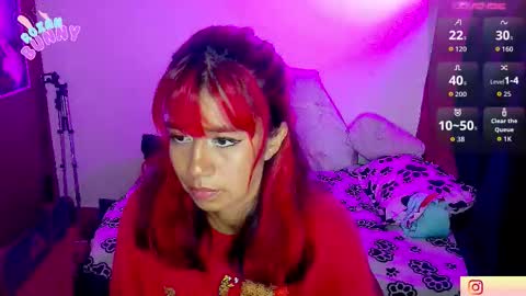 Snapshot of roxanbunny chatting on 11/04/25, 02:54 roxxy online show from 11/04/25, 02:54