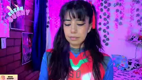 Snapshot of roxanbunny chatting on 04/10/26, 05:23 roxxy online show from 04/10/26, 05:23