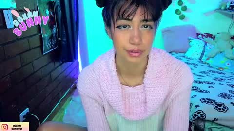 Snapshot of roxanbunny chatting on 04/13/26, 10:48 roxxy online show from 04/13/26, 10:48