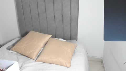 Roxane online show from 12/02/25, 11:15