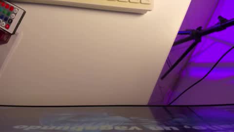 Snapshot of roxanedewalle chatting on 02/16/26, 01:13 Roxane online show from 02/16/26, 01:13