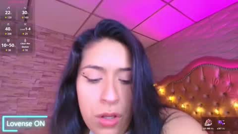 roxanne_han online show from 10/01/25, 11:38