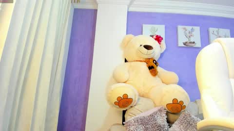 Roxanne evans   Schedule 700 -1400GTM-5 online show from 10/24/25, 01:07