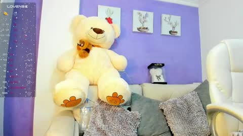 Snapshot of roxanneevans_ chatting on 06/02/26, 12:51 Roxanne evans Schedule 700 -1400GTM-5 online show from 06/02/26, 12:51