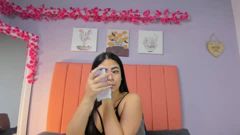 Snapshot of roxanneowens chatting on 06/02/26, 12:07 Juliana 3 online show from 06/02/26, 12:07