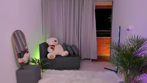  R O X I E  online show from 12/10/24, 11:19