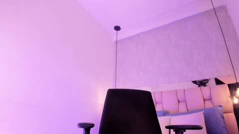 Roxie  online show from 12/24/24, 09:44