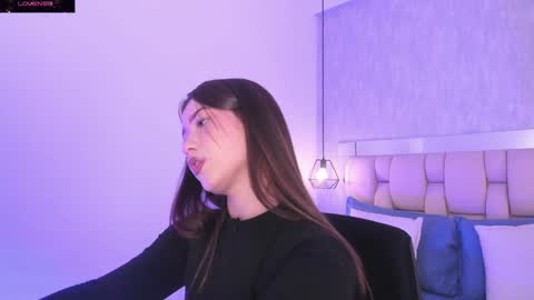 Roxie  online show from 02/08/25, 08:10