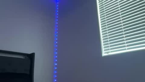 Snapshot of roxie_v chatting on 11/09/25, 07:34 Roxie online show from 11/09/25, 07:34