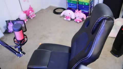 roxie online show from 10/04/25, 02:48