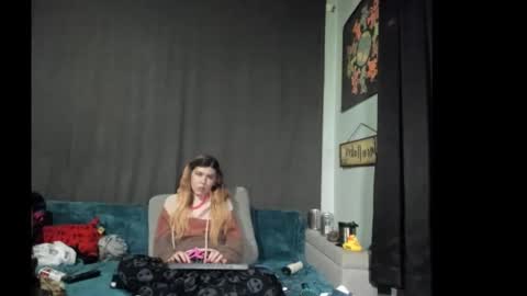 roxihazeleyes online show from 11/27/25, 10:17