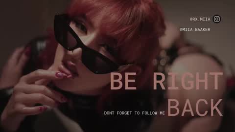 Snapshot of roxxxevelvet chatting on 02/14/25, 07:54 Roxx IG  online show from 02/14/25, 07:54