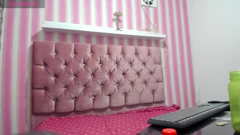 roxxy_velasquez online show from 12/22/24, 05:10