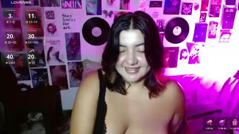 Snapshot of roxy_f_w chatting on 05/09/26, 11:43 Roxana online show from 05/09/26, 11:43