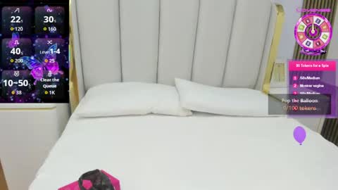 Snapshot of roxy_flame_ chatting on 04/18/26, 11:25 Roxy online show from 04/18/26, 11:25
