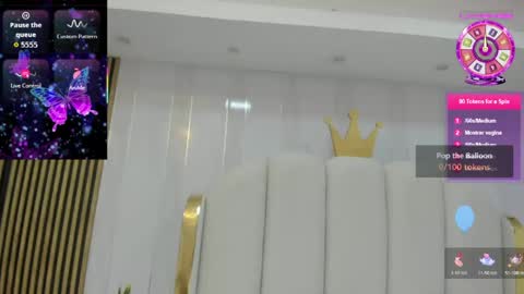 Snapshot of roxy_flame_ chatting on 04/23/26, 11:20 Roxy online show from 04/23/26, 11:20