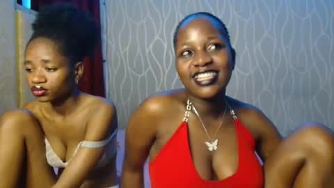 Snapshot of roxy_heather chatting on 05/16/26, 11:14 Roxy online show from 05/16/26, 11:14