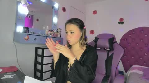 Roxy online show from 02/16/26, 02:02