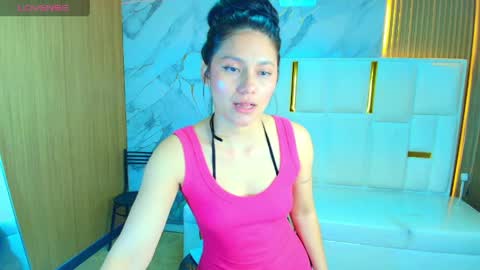 Snapshot of roxy_luxe_tf chatting on 05/01/26, 01:26 Roxy online show from 05/01/26, 01:26
