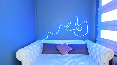 Roxy online show from 01/10/25, 05:05