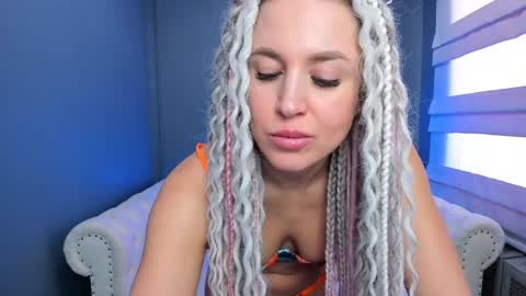 Roxy online show from 01/15/25, 05:08