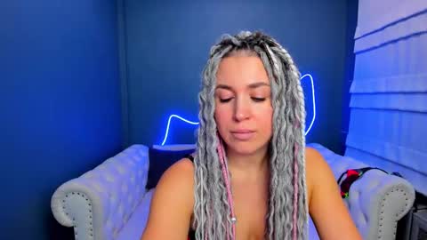 Roxy online show from 12/14/25, 02:06