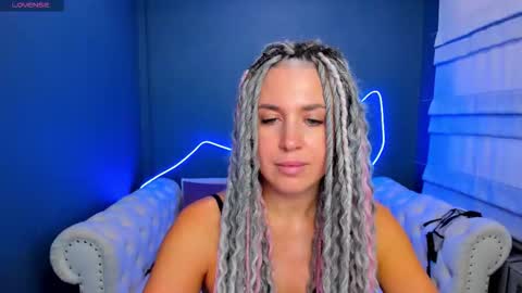 Snapshot of roxy_mars chatting on 03/27/26, 08:26 Roxy online show from 03/27/26, 08:26