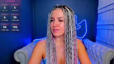 Snapshot of roxy_mars chatting on 04/07/26, 01:39 Roxy online show from 04/07/26, 01:39